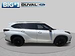 Used 2023 TOYOTA HIGHLANDER XSE in JACKSONVILLE, FLORIDA (Photo 4)