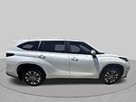 Used 2023 TOYOTA HIGHLANDER XLE in JACKSONVILLE, FLORIDA (Photo 16)