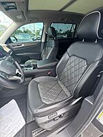 Used 2024 Volkswagen Atlas 2.0T SEL PREMIUM R-LINE in JACKSONVILLE, FLORIDA (Photo 17)