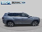 Used 2024 Volkswagen Atlas 2.0T SEL PREMIUM R-LINE in JACKSONVILLE, FLORIDA (Photo 4)