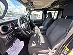 Used 2023 JEEP GLADIATOR SPORT S in JACKSONVILLE, FLORIDA (Photo 15)