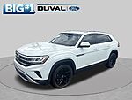 Used 2022 Volkswagen Atlas Cross Sport 3.6L V6 SE W/TECHNOLOGY in JACKSONVILLE, FLORIDA (Photo 2)