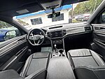Used 2020 Volkswagen Atlas Cross Sport 3.6L V6 SE W/TECHNOLOGY in JACKSONVILLE, FLORIDA (Photo 17)