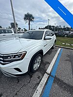 Used 2022 Volkswagen Atlas Cross Sport 2.0T SE W/TECHNOLOGY in JACKSONVILLE, FLORIDA (Photo 5)