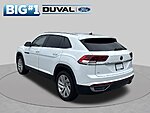 Used 2022 Volkswagen Atlas Cross Sport 2.0T SE W/TECHNOLOGY in JACKSONVILLE, FLORIDA (Photo 9)