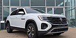 New 2026 Volkswagen Atlas Cross Sport 2.0T SE in CRYSTAL LAKE, ILLINOIS
