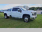 New 2025 CHEVROLET SILVERADO 3500 4WD CREW CAB 172