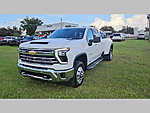 New 2025 CHEVROLET SILVERADO 3500 4WD CREW CAB 172