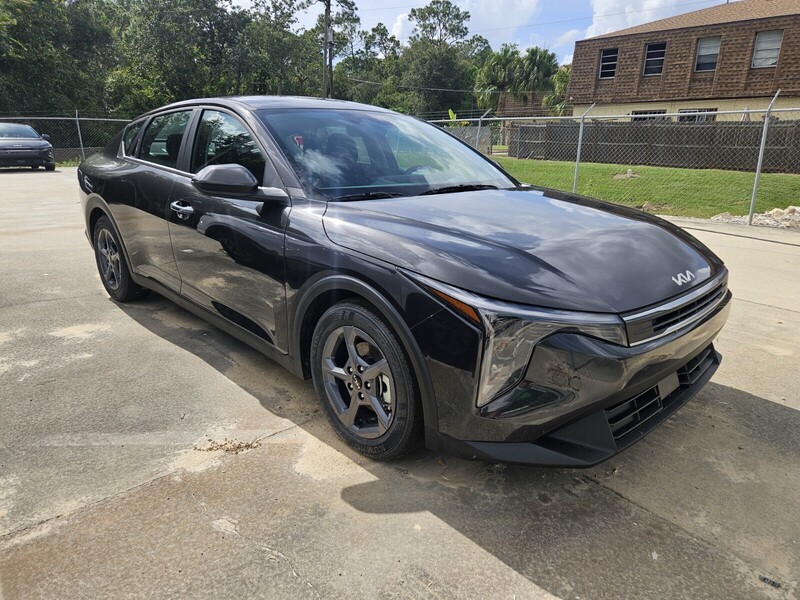 New 2025 KIA K4 LXS in SEBRING, FLORIDA