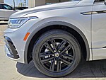 Used 2022 Volkswagen Tiguan 2.0T SE R-LINE BLACK FWD in LAS VEGAS, NEVADA (Photo 12)