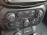 Used 2022 JEEP RENEGADE LATITUDE 4X4 in LAS VEGAS, NEVADA (Photo 27)