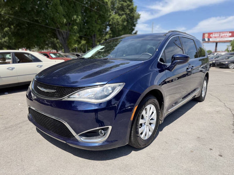 Used 2017 CHRYSLER PACIFICA TOURING L 4DR MINI VAN in GARNER , NORTH CAROLINA