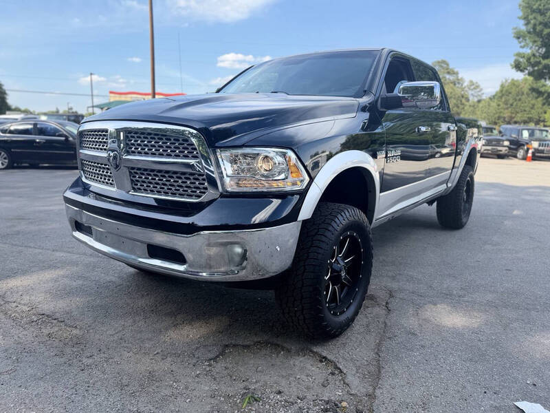 Used 2014 RAM 1500 LARAMIE 4X4 4DR CREW CAB 5.5 FT. SB PICKUP in GARNER , NORTH CAROLINA