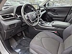 Used 2023 TOYOTA HIGHLANDER L FWD in FORT PIERCE, FLORIDA (Photo 25)