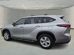 Used 2023 TOYOTA HIGHLANDER L FWD in FORT PIERCE, FLORIDA (Photo 5)