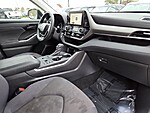 Used 2023 TOYOTA HIGHLANDER L FWD in FORT PIERCE, FLORIDA (Photo 9)