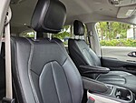 Used 2024 CHRYSLER PACIFICA HYBRID SELECT FWD in FORT PIERCE, FLORIDA (Photo 11)