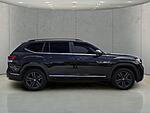 Used 2021 Volkswagen Atlas 2021.5 3.6L V6 SE W/TECHNOLOGY R-LINE FWD in FORT PIERCE, FLORIDA (Photo 2)