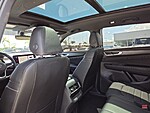 Used 2024 Volkswagen Atlas Cross Sport 2.0T SEL R-LINE 4MOTION in FORT PIERCE, FLORIDA (Photo 19)
