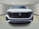 Used 2024 Volkswagen Atlas Cross Sport 2.0T SEL R-LINE 4MOTION in FORT PIERCE, FLORIDA (Photo 8)