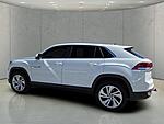 Used 2020 Volkswagen Atlas Cross Sport 3.6L V6 SEL FWD in FORT PIERCE, FLORIDA (Photo 5)