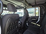 Used 2023 JEEP GLADIATOR MOJAVE 4X4 in FORT PIERCE, FLORIDA (Photo 18)