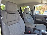 Used 2022 NISSAN FRONTIER CREW CAB 4X2 SV AUTO in FORT PIERCE, FLORIDA (Photo 11)