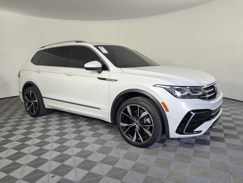 Used 2022 VOLKSWAGEN TIGUAN 2.0T SEL R-LINE 4MOTION in WEST PALM BEACH, FLORIDA
