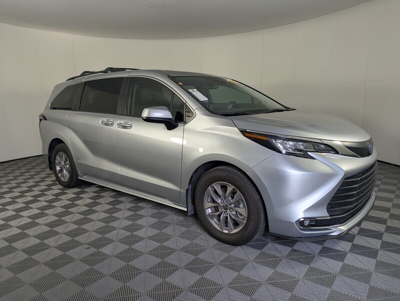 Used 2021 TOYOTA SIENNA XLE FWD 8-PASSENGER in WEST PALM BEACH, FLORIDA