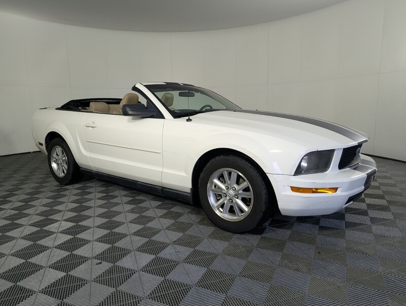 Used 2008 FORD MUSTANG 2DR CONV DELUXE in WEST PALM BEACH, FLORIDA
