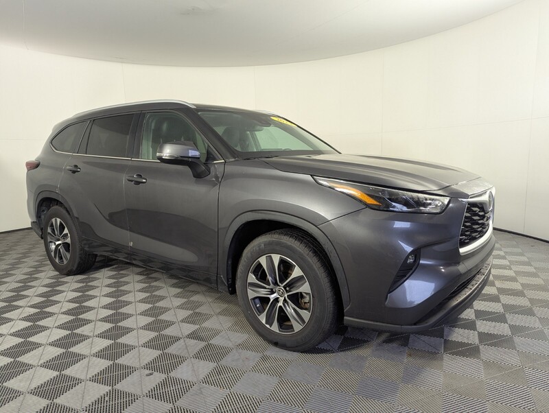 Used 2024 TOYOTA HIGHLANDER XLE FWD in WEST PALM BEACH, FLORIDA