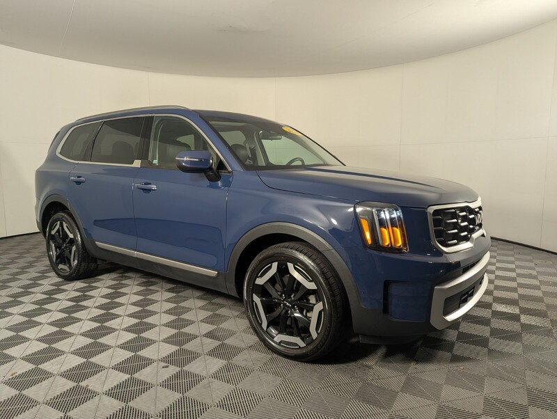Used 2024 KIA TELLURIDE S AWD in WEST PALM BEACH, FLORIDA