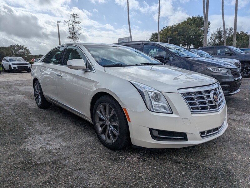 Used 2014 CADILLAC XTS BASE in WEST PALM BEACH, FLORIDA