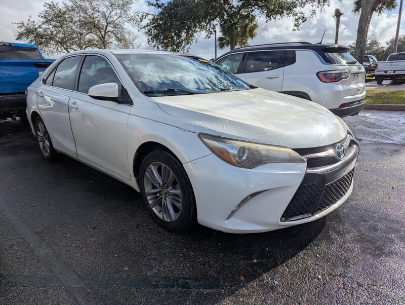 Used 2015 TOYOTA CAMRY SE in WEST PALM BEACH, FLORIDA