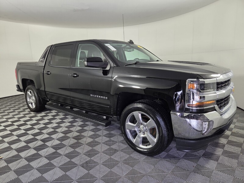 Used 2017 CHEVROLET SILVERADO 1500 2WD CREW CAB 143.5