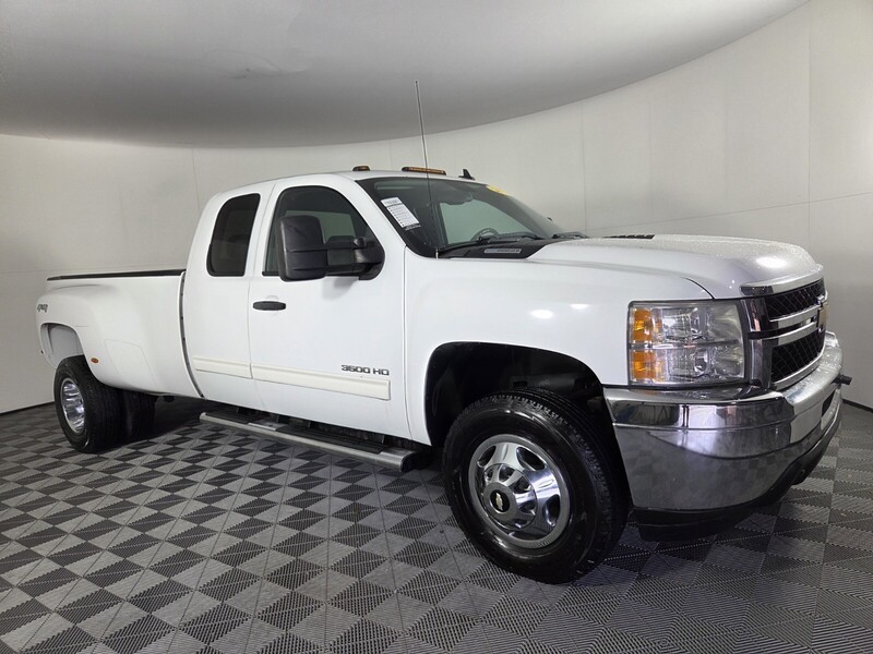 Used 2013 CHEVROLET SILVERADO 3500 4WD EXT CAB 158.2