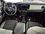 Used 2025 JEEP GLADIATOR WILLYS 4X4 in WEST PALM BEACH, FLORIDA (Photo 28)