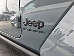 Used 2025 JEEP GLADIATOR WILLYS in WEST PALM BEACH, FLORIDA (Photo 4)