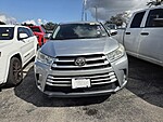 Used 2019 TOYOTA HIGHLANDER XLE in WEST PALM BEACH, FLORIDA (Photo 2)
