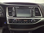 Used 2019 TOYOTA HIGHLANDER SE V6 AWD in WEST PALM BEACH, FLORIDA (Photo 16)