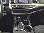 Used 2019 TOYOTA HIGHLANDER LE I4 FWD in WEST PALM BEACH, FLORIDA (Photo 15)