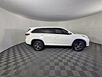 Used 2019 TOYOTA HIGHLANDER LE I4 FWD in WEST PALM BEACH, FLORIDA (Photo 5)