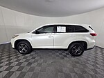 Used 2019 TOYOTA HIGHLANDER LE I4 FWD in WEST PALM BEACH, FLORIDA (Photo 9)