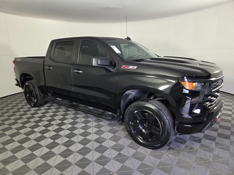 Used 2023 CHEVROLET SILVERADO 1500 4WD CREW CAB 147