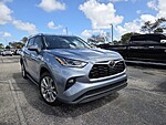 Used 2022 TOYOTA HIGHLANDER LIMITED in WEST PALM BEACH, FLORIDA (Photo 2)
