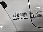 Used 2023 JEEP GLADIATOR OVERLAND 4X4 *LTD AVAIL* in WEST PALM BEACH, FLORIDA (Photo 11)