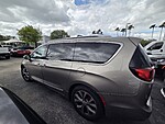 Used 2017 CHRYSLER PACIFICA LIMITED in WEST PALM BEACH, FLORIDA (Photo 4)
