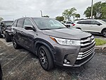 Used 2019 TOYOTA HIGHLANDER LE PLUS in WEST PALM BEACH, FLORIDA (Photo 1)