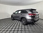 Used 2019 TOYOTA HIGHLANDER LE PLUS V6 FWD in WEST PALM BEACH, FLORIDA (Photo 8)