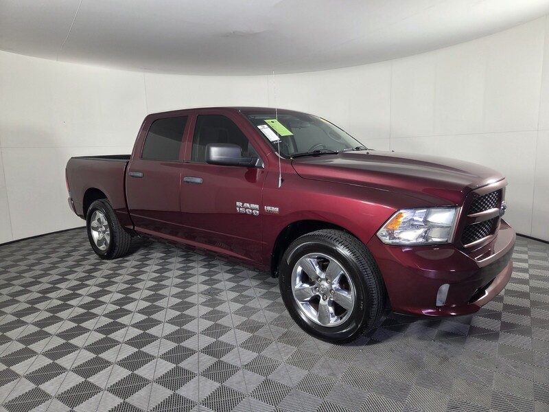 Used 2018 RAM 1500 EXPRESS 4X2 CREW CAB 5'7